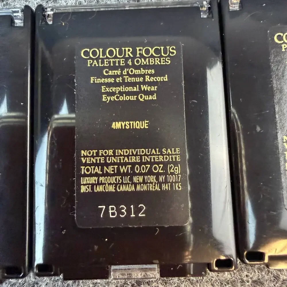 Eyeshadow cosmetic product